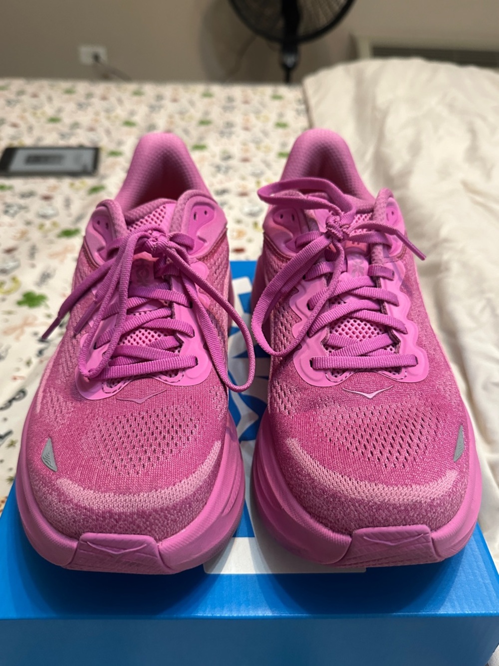 Hoka Bondi 9 Women's Hot Pink Running Shoes